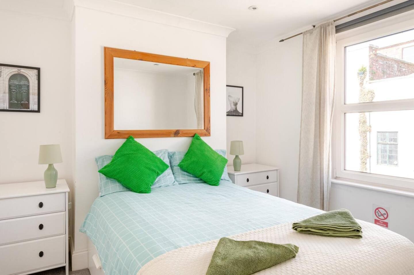 Castle View 2 Bedroom Apartment In Town Centre Hastings Eksteriør bilde